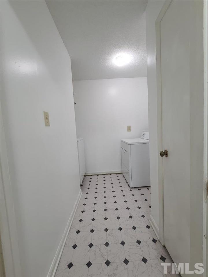 6535 New Market Way, Unit END Raleigh, NC 27615 - Photo 11 of 20