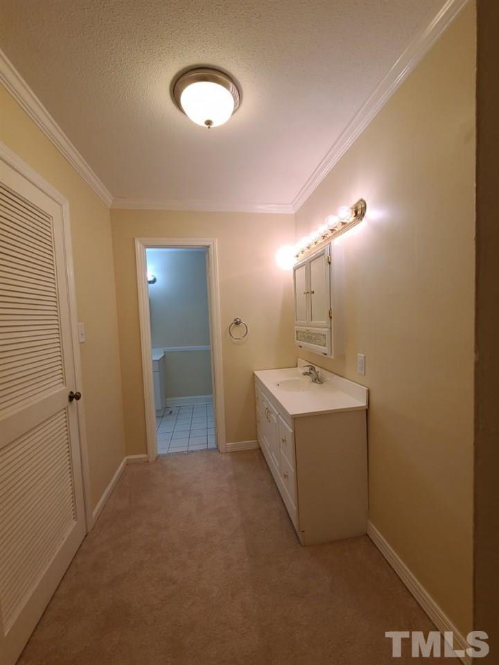 6535 New Market Way, Unit END Raleigh, NC 27615 - Photo 13 of 20