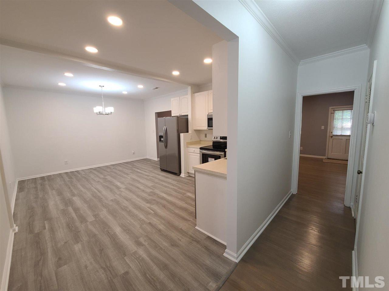 6535 New Market Way, Unit END Raleigh, NC 27615 - Photo 3 of 20