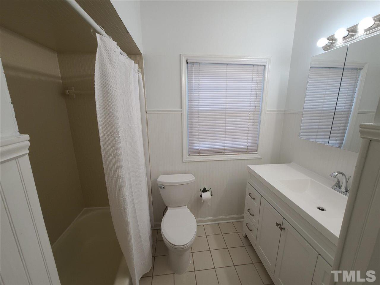 6535 New Market Way, Unit END Raleigh, NC 27615 - Photo 7 of 20