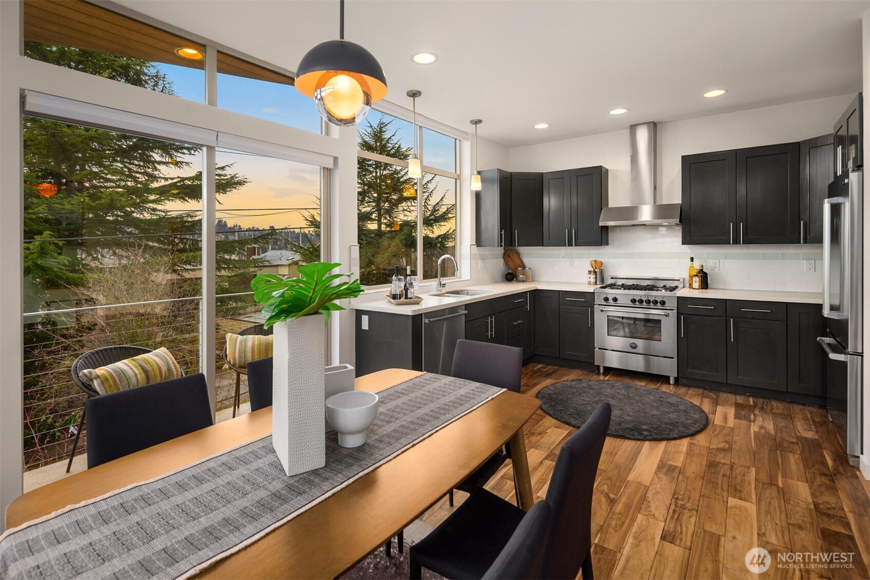 2806 14th Avenue West, Unit A Seattle, WA 98119 - Photo 12 of 36