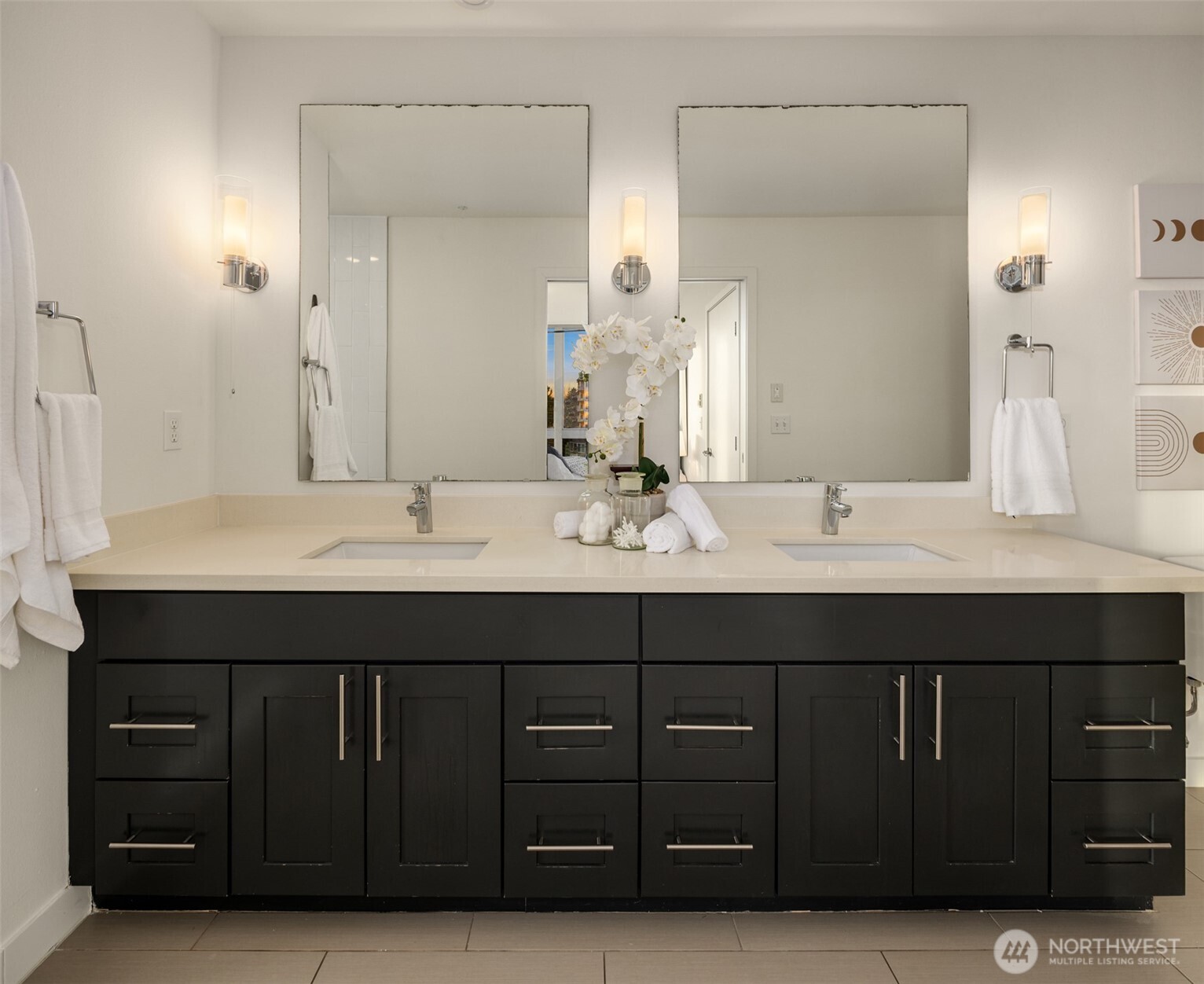 2806 14th Avenue West, Unit A Seattle, WA 98119 - Photo 18 of 36