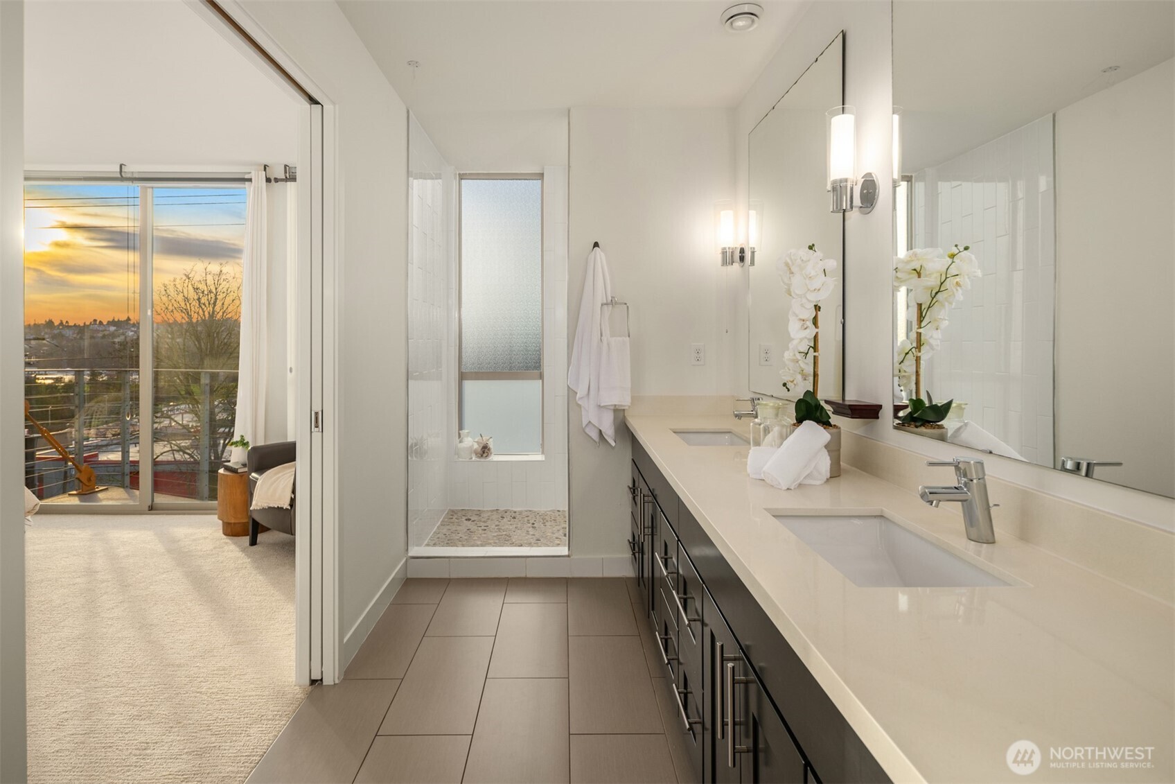 2806 14th Avenue West, Unit A Seattle, WA 98119 - Photo 19 of 36