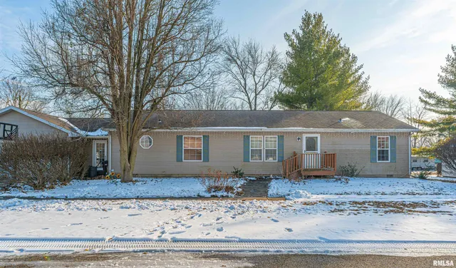 $210,000 | 523 Market Street, Emden, IL 62635