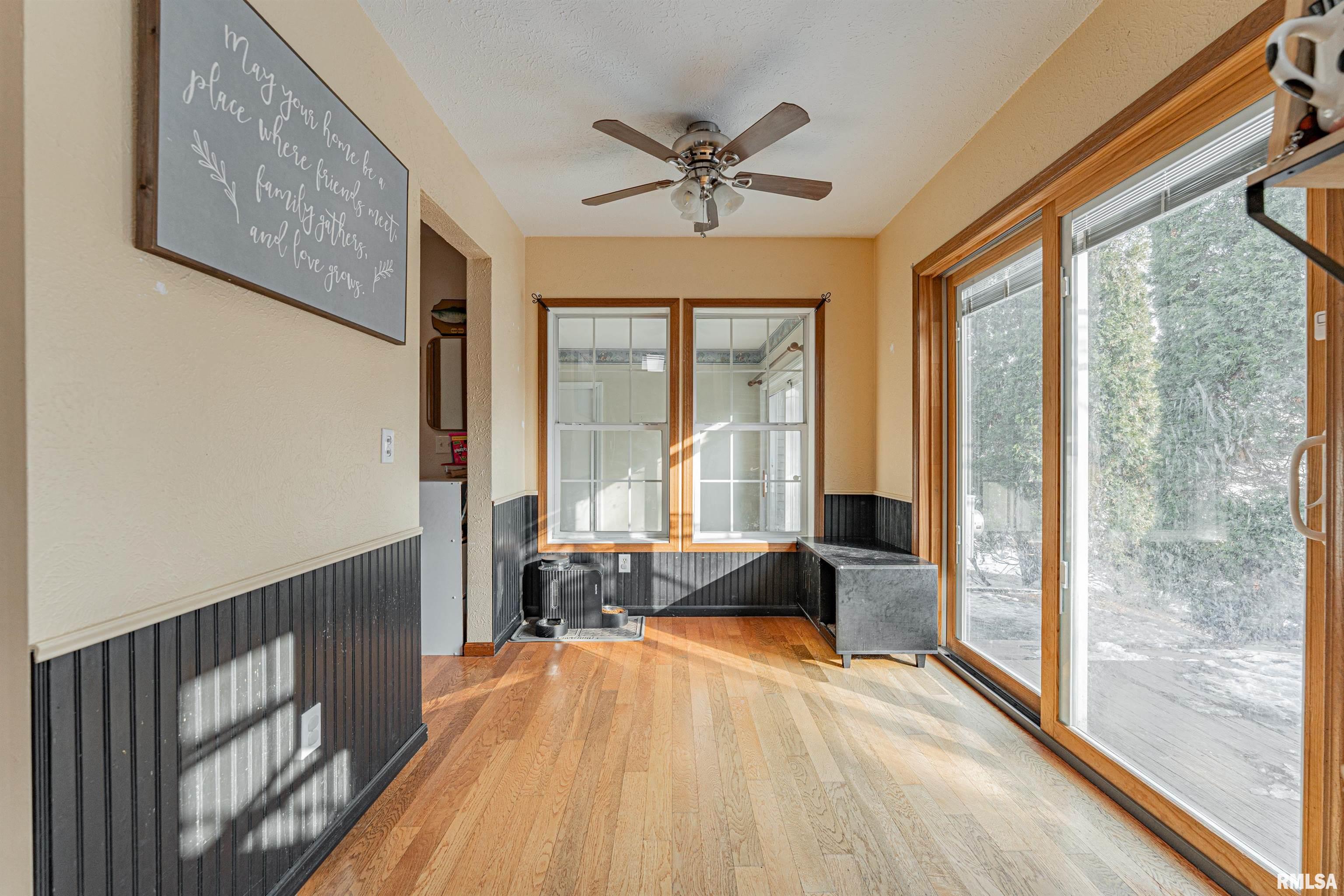 523 Market Street Emden, IL 62635 - Photo 11 of 28