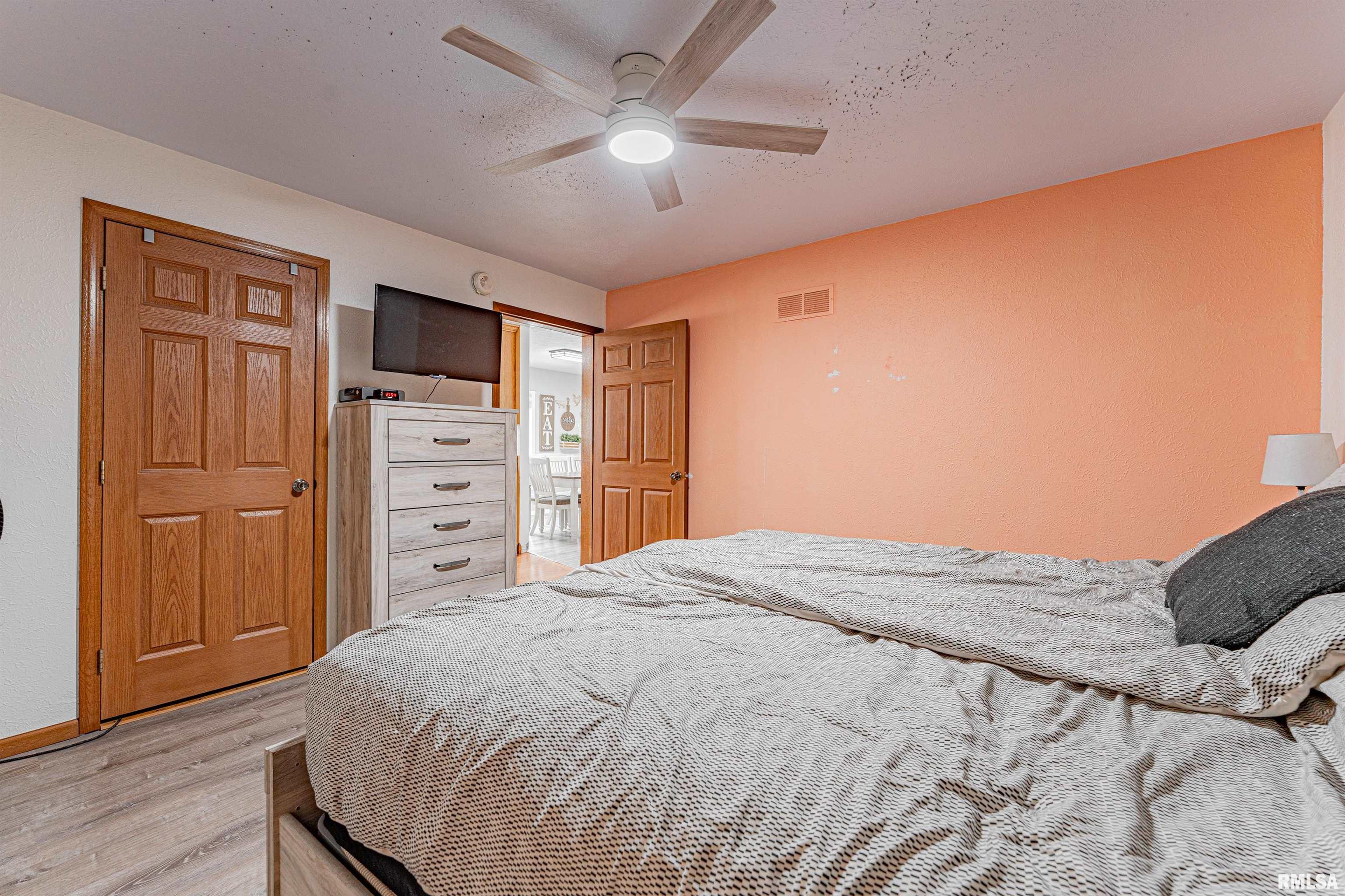 523 Market Street Emden, IL 62635 - Photo 18 of 28