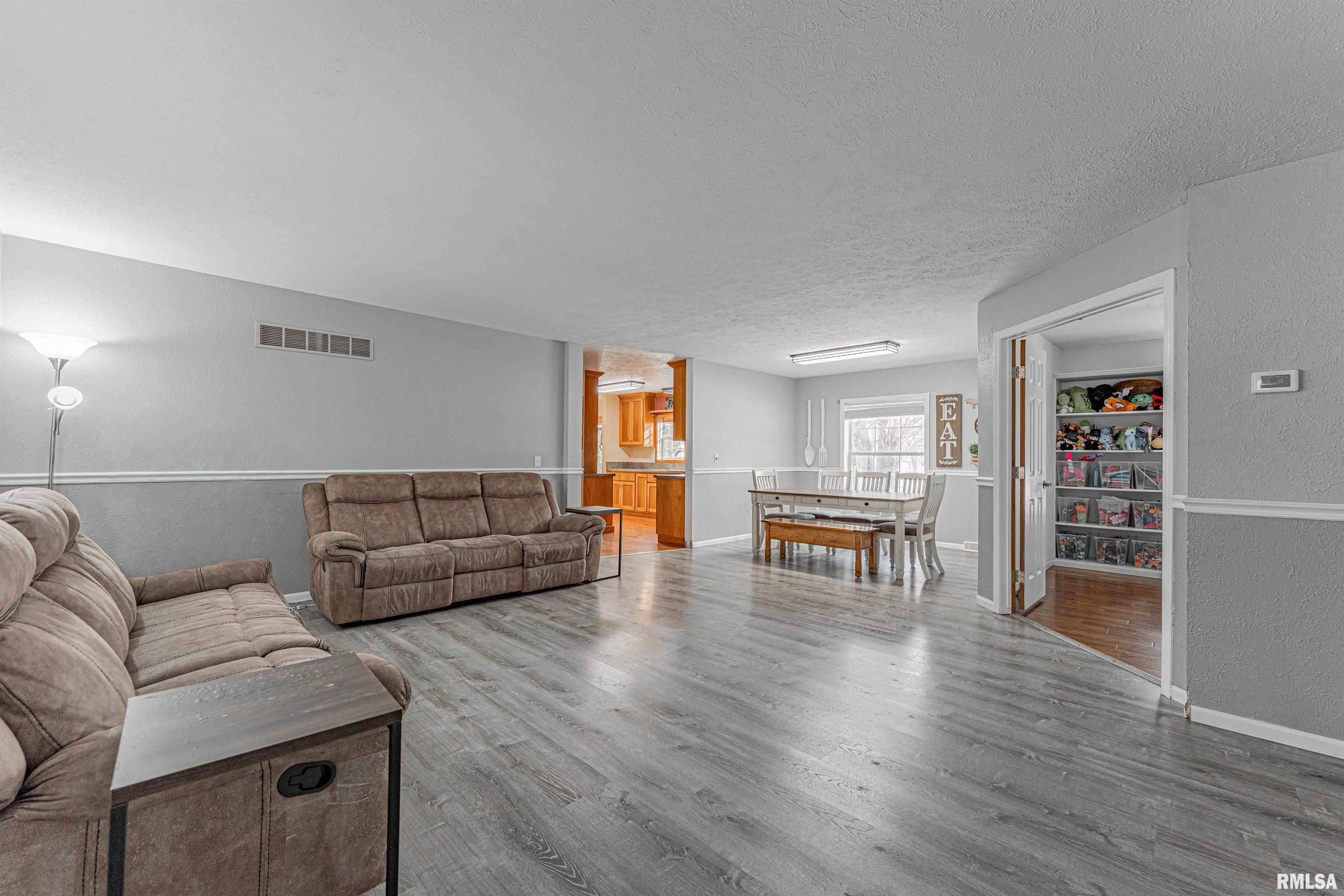 523 Market Street Emden, IL 62635 - Photo 28 of 28