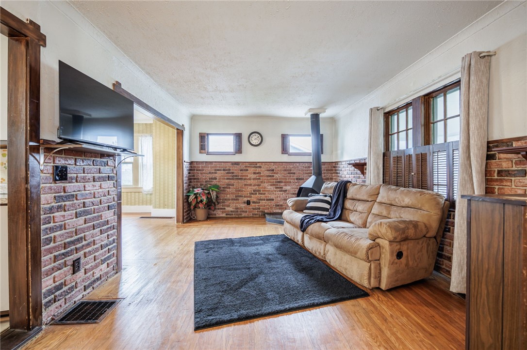 56 Falstaff Road Irondequoit, NY 14609 - Photo 4 of 27 Gallery Image 4