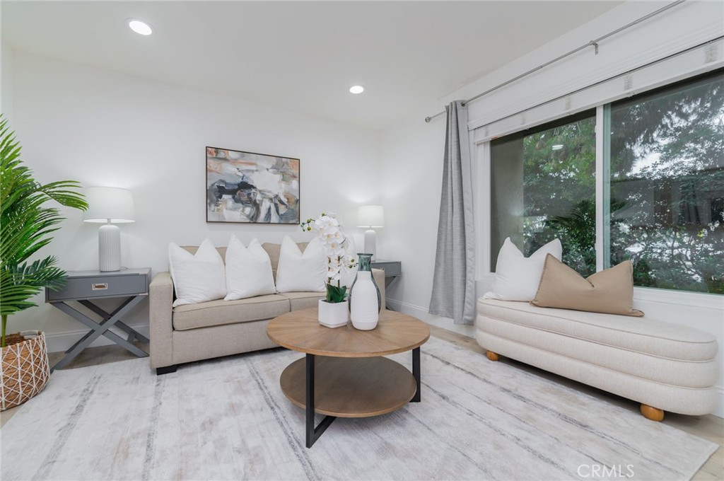 13 Greenleaf, Unit 5 Irvine, CA 92604 - Photo 7 of 46