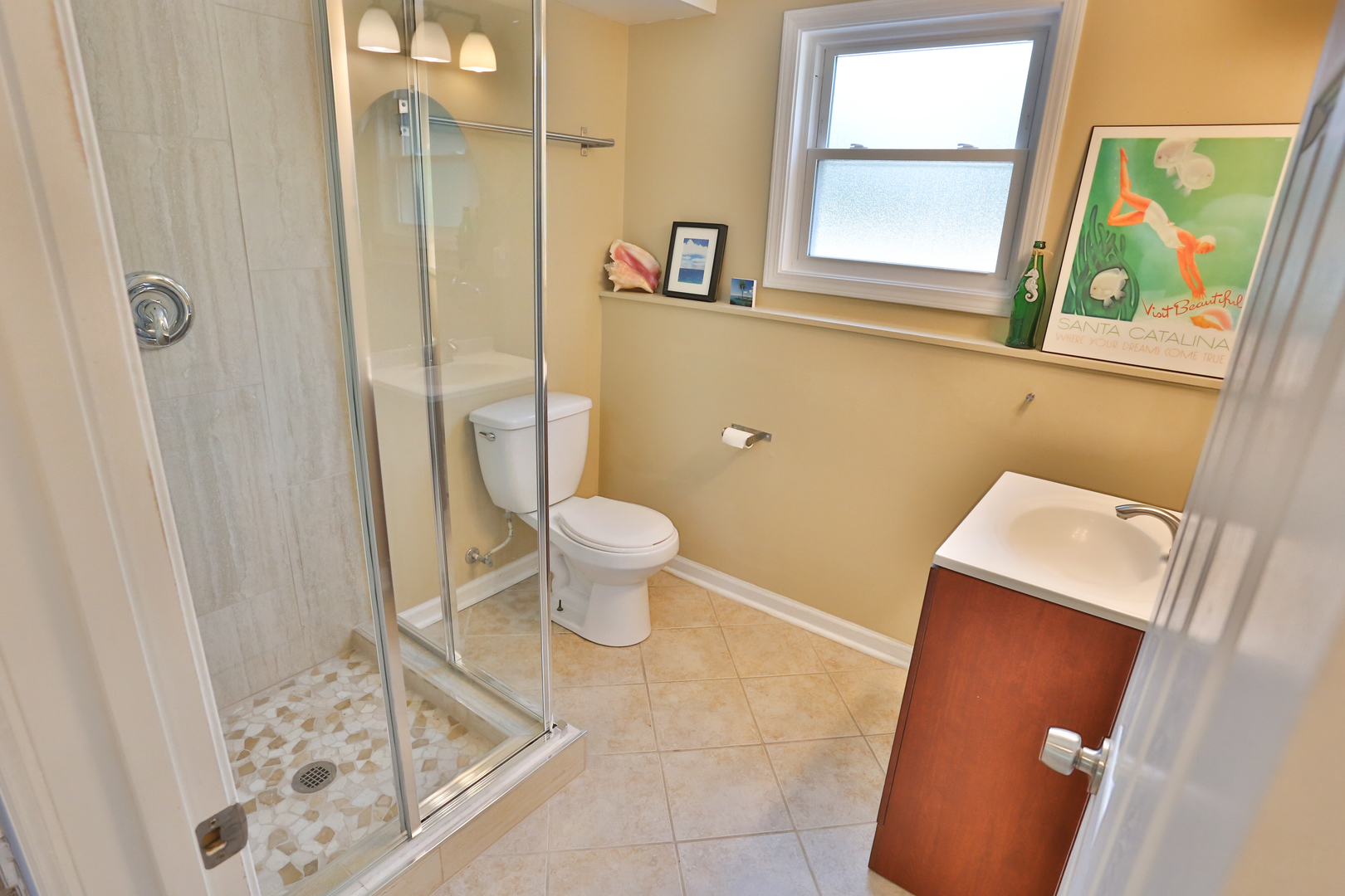 413 West Gartner Road Naperville, IL 60540 - Photo 17 of 22 a bathroom with a sink and a mirror