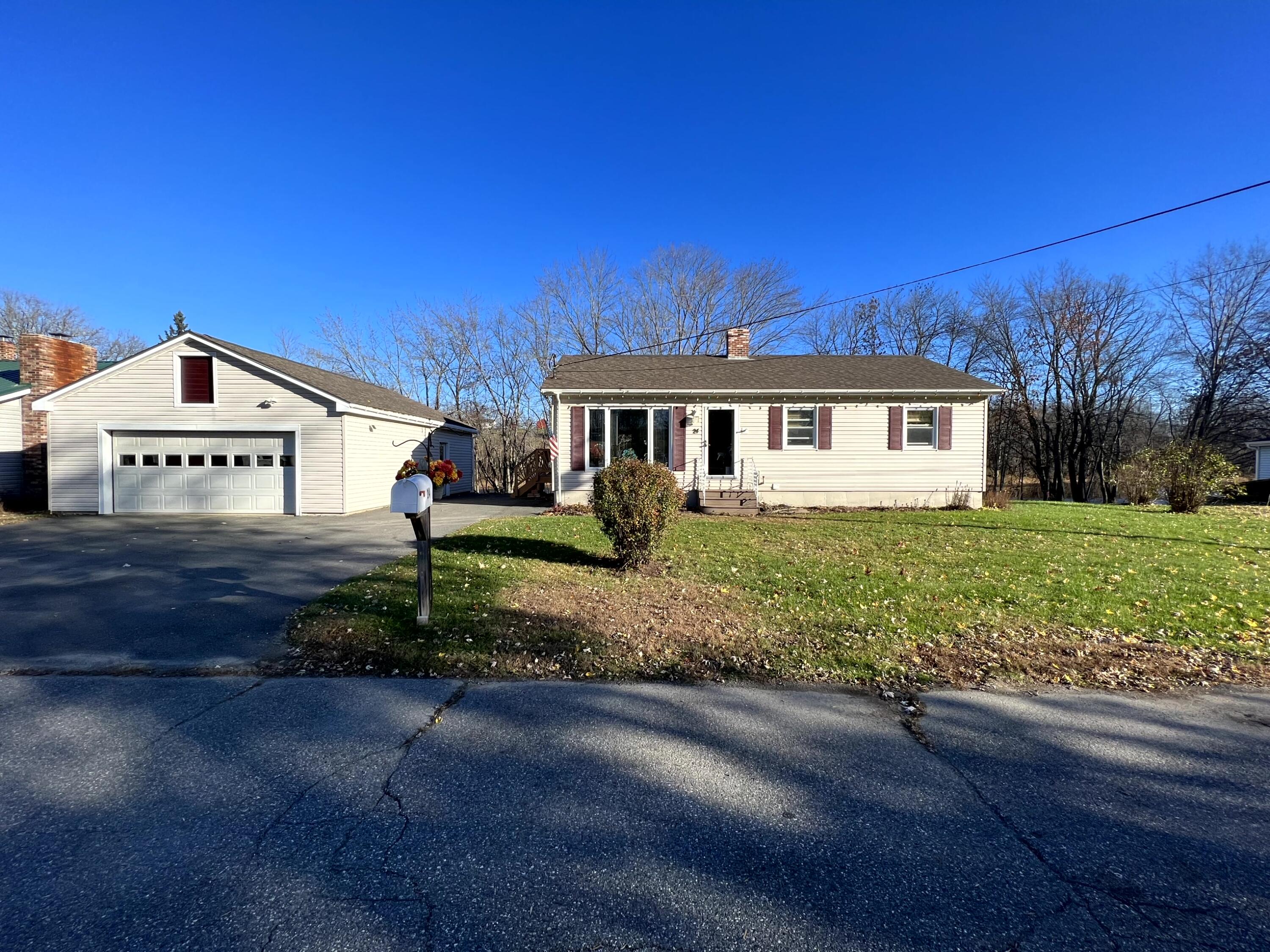 24 Sebasticook Drive Clinton, ME 04927 - Photo 1 of 32 01