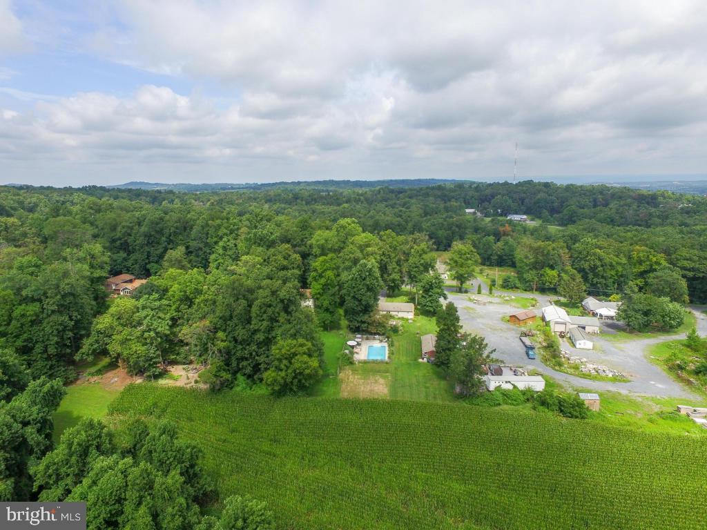5645 Ridge Road Elizabethtown, PA 17022 - Photo 34 of 39 Gallery Image 34