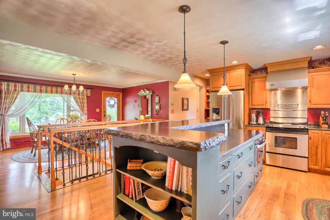 5645 Ridge Road Elizabethtown, PA 17022 - Photo 4 of 39 Gallery Image 4