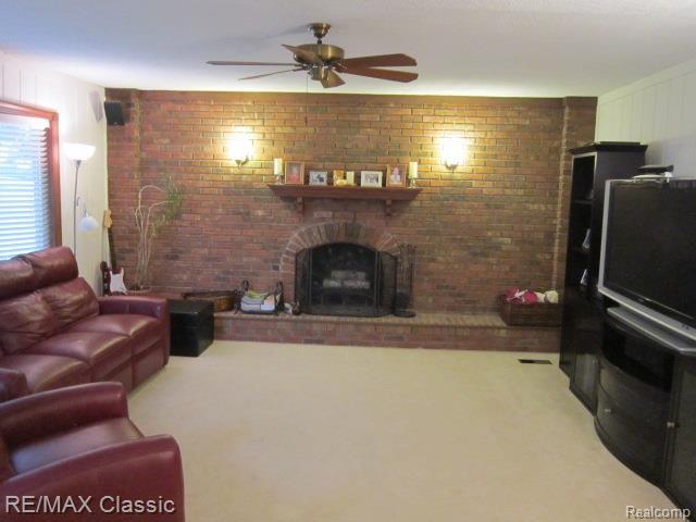 7406 Iron Gate Road Canton, MI 48187 - Photo 4 of 31 family room