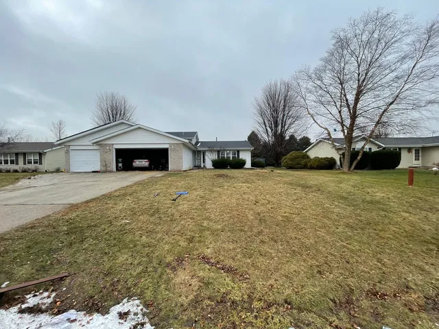 $260,000 | 456 Birchwood Lane, Davis Junction, IL 61020