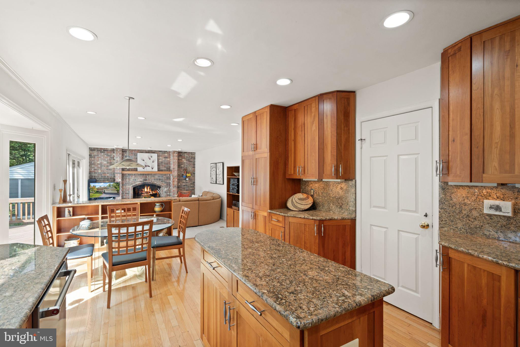 10707 Midsummer Drive Reston, VA 20191 - Photo 22 of 97