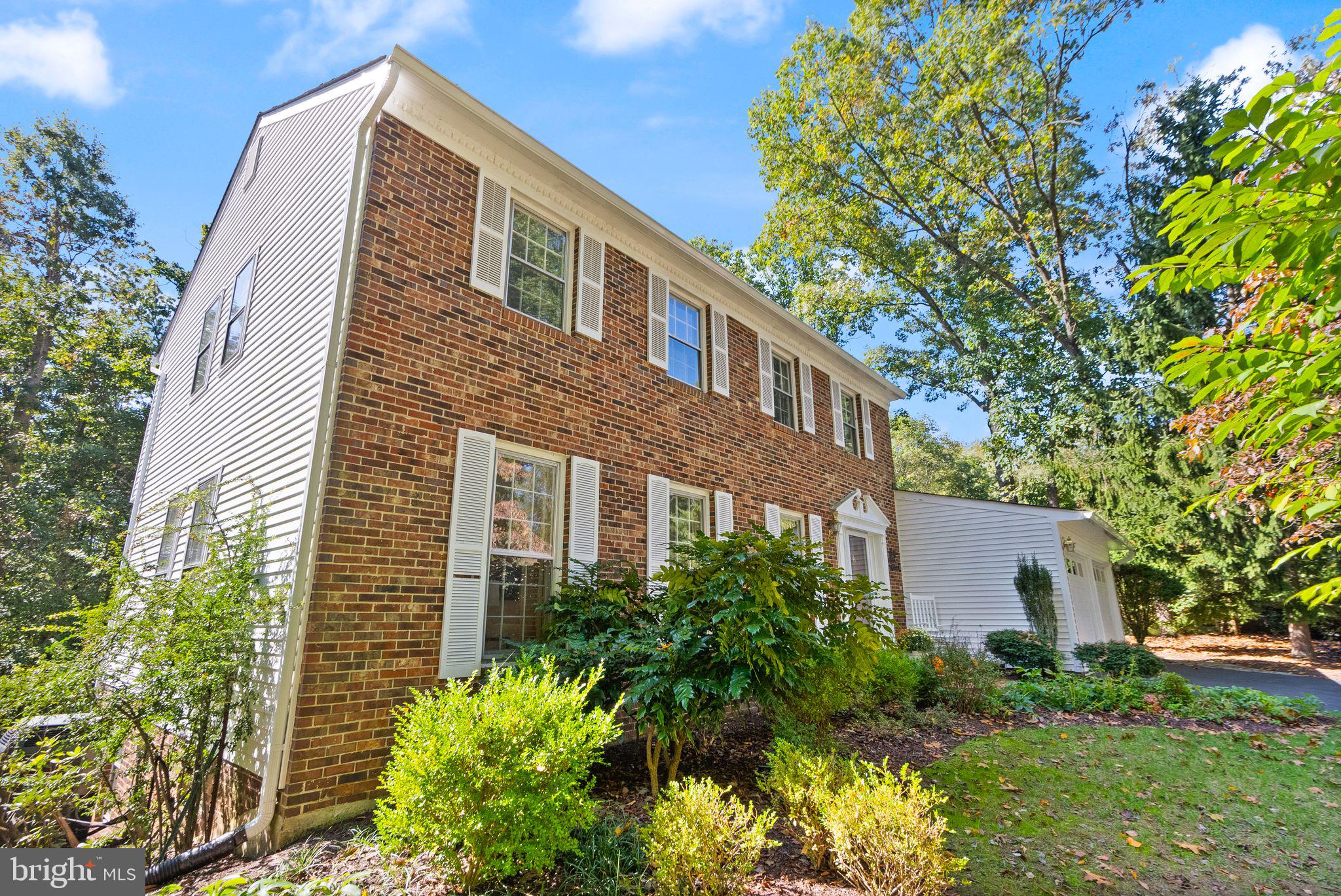 10707 Midsummer Drive Reston, VA 20191 - Photo 3 of 97