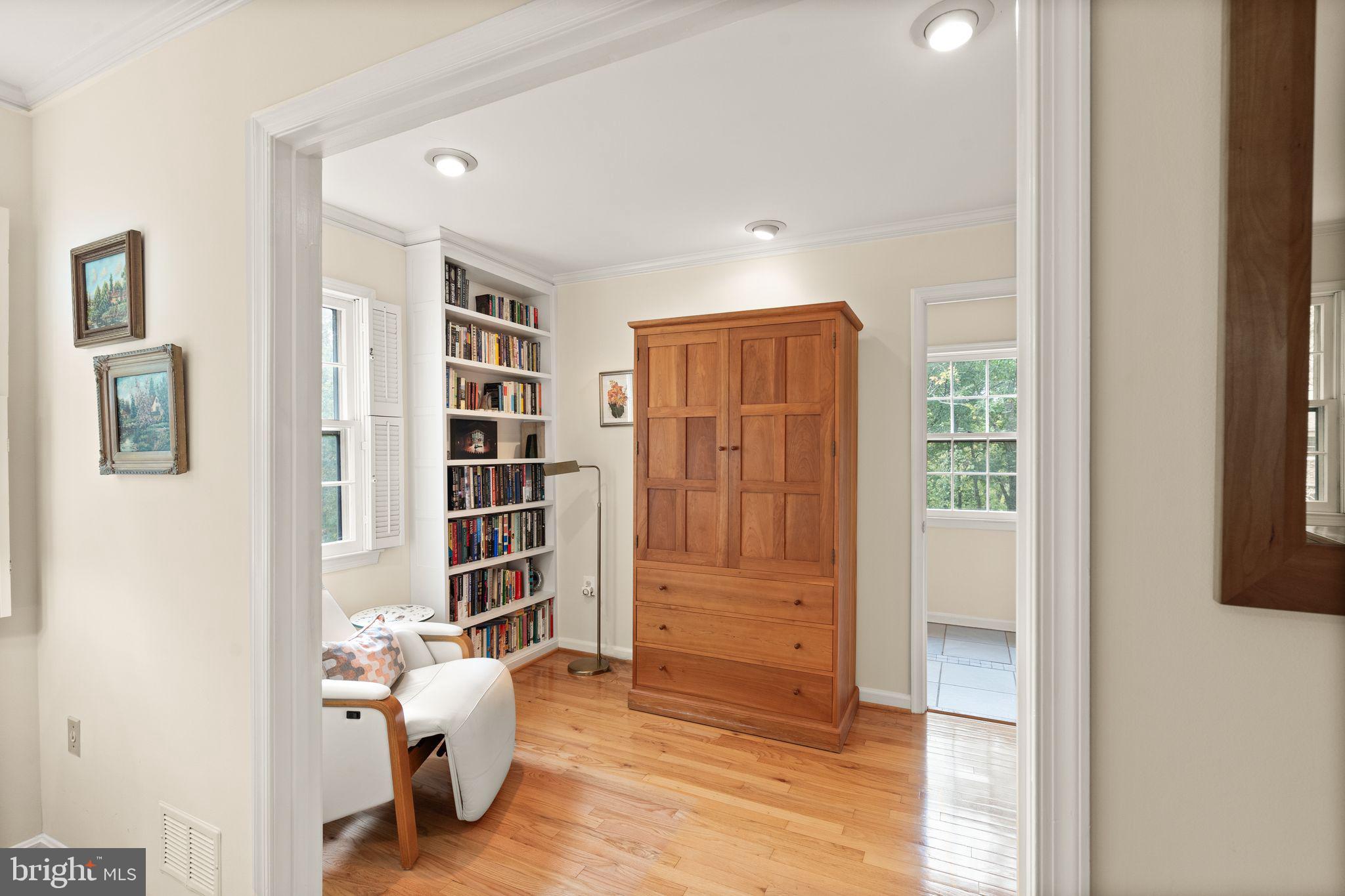 10707 Midsummer Drive Reston, VA 20191 - Photo 50 of 97