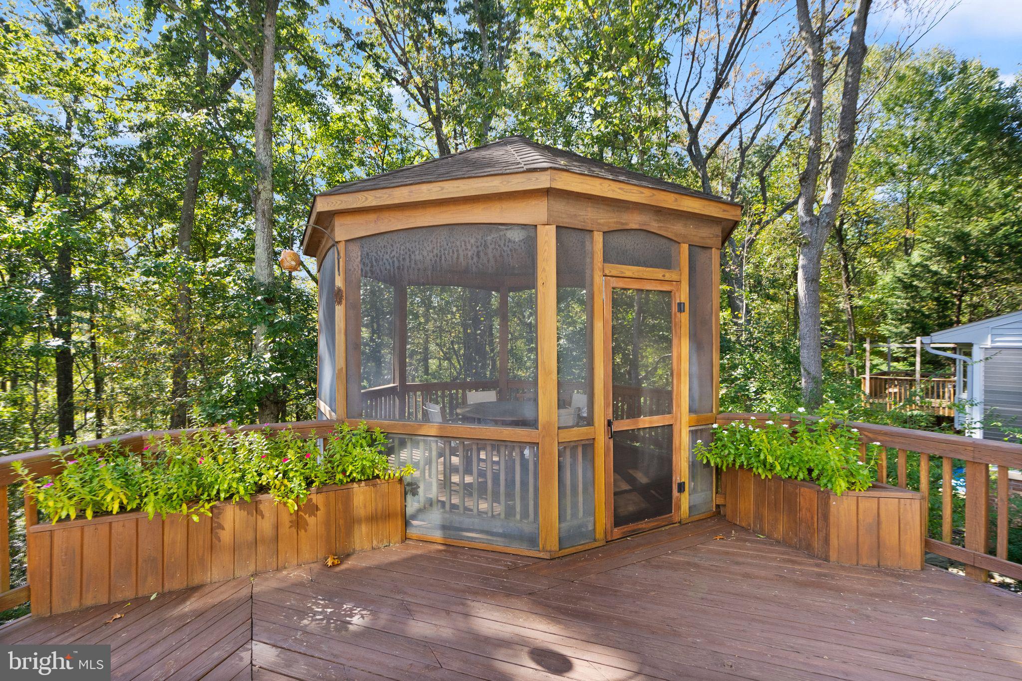 10707 Midsummer Drive Reston, VA 20191 - Photo 88 of 97