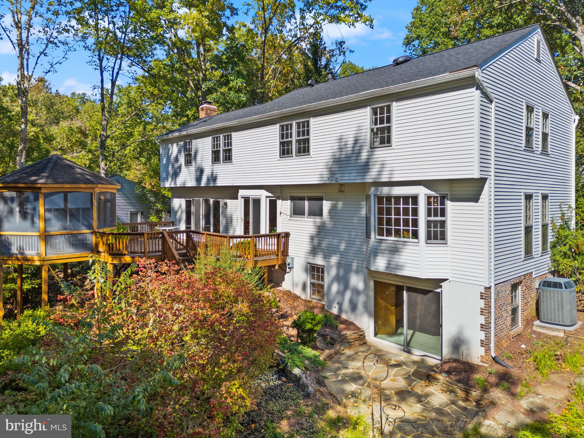 10707 Midsummer Drive Reston, VA 20191 - Photo 93 of 97