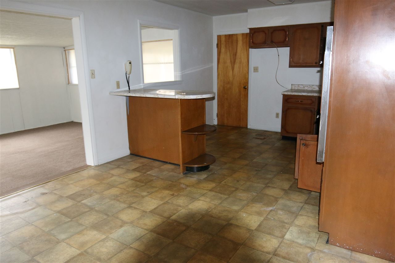 155 West Zikes Road Bloomington, IN 47403 - Photo 12 of 31 Gallery Image 12