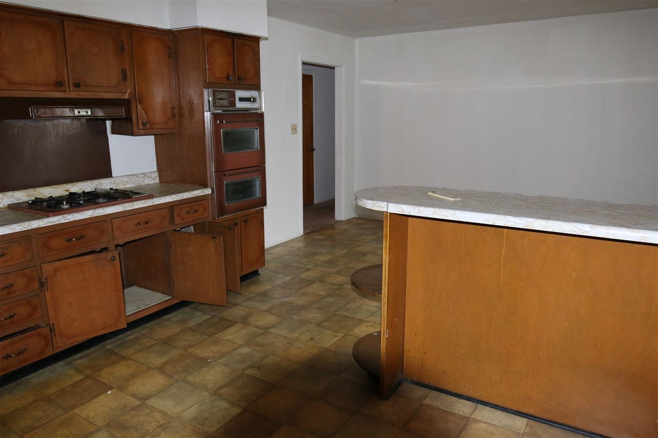 155 West Zikes Road Bloomington, IN 47403 - Photo 13 of 31 Gallery Image 13