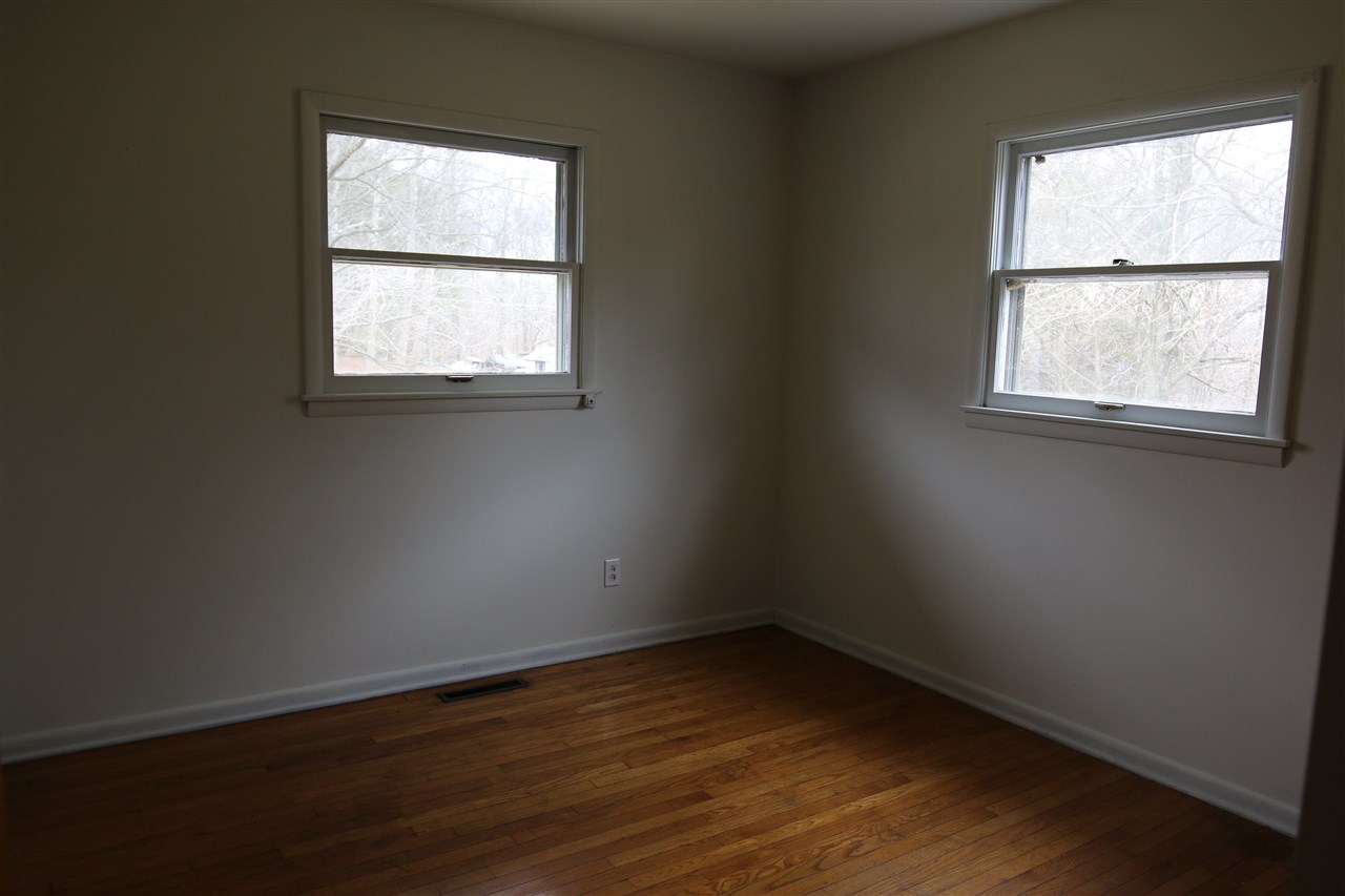 155 West Zikes Road Bloomington, IN 47403 - Photo 27 of 31 Gallery Image 27