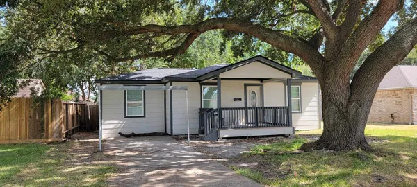 $1,800 | 7409 Valeda Drive, Deer Park, TX 77536