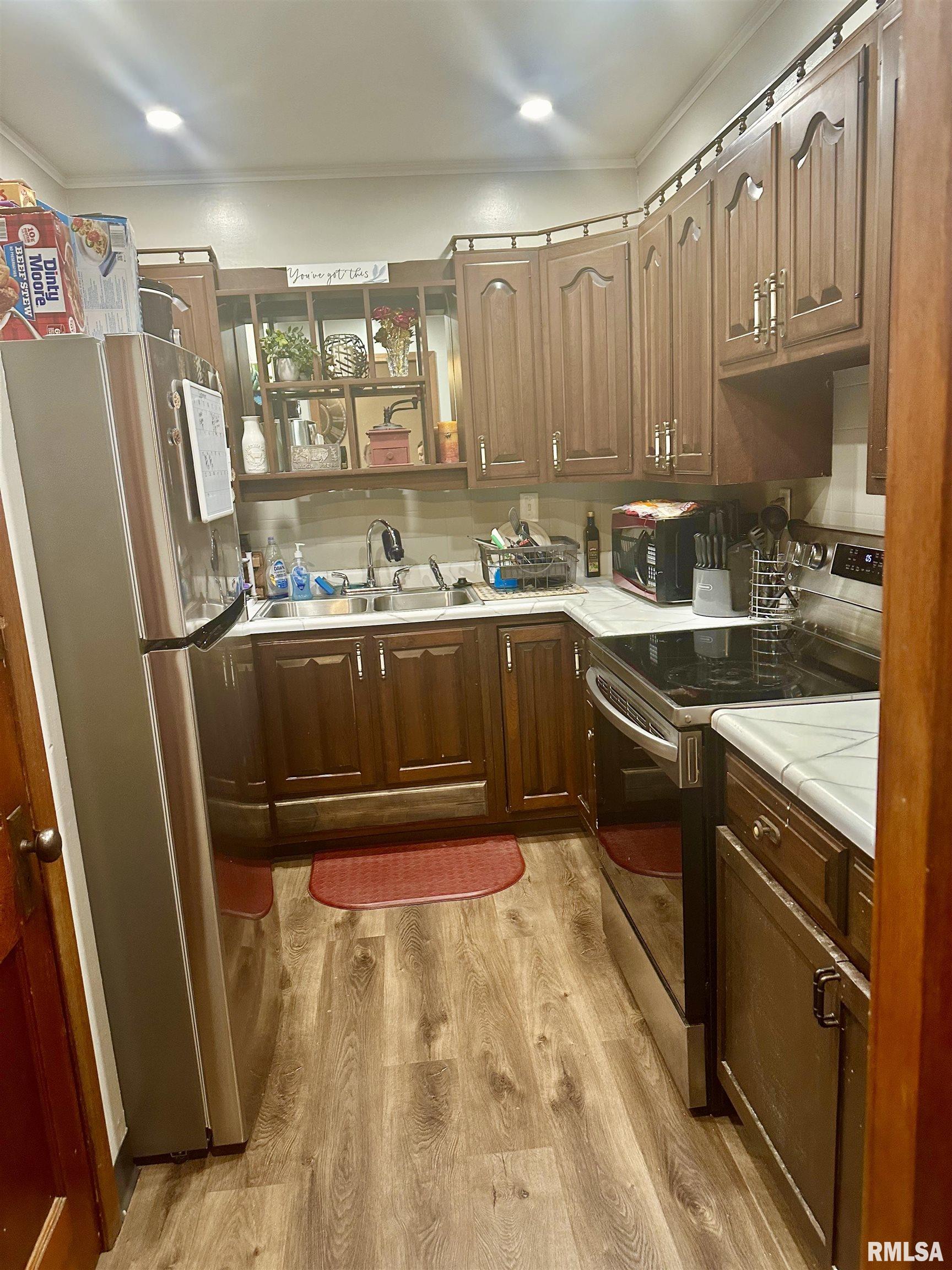 2907 11th Avenue Moline, IL 61265 - Photo 6 of 12
