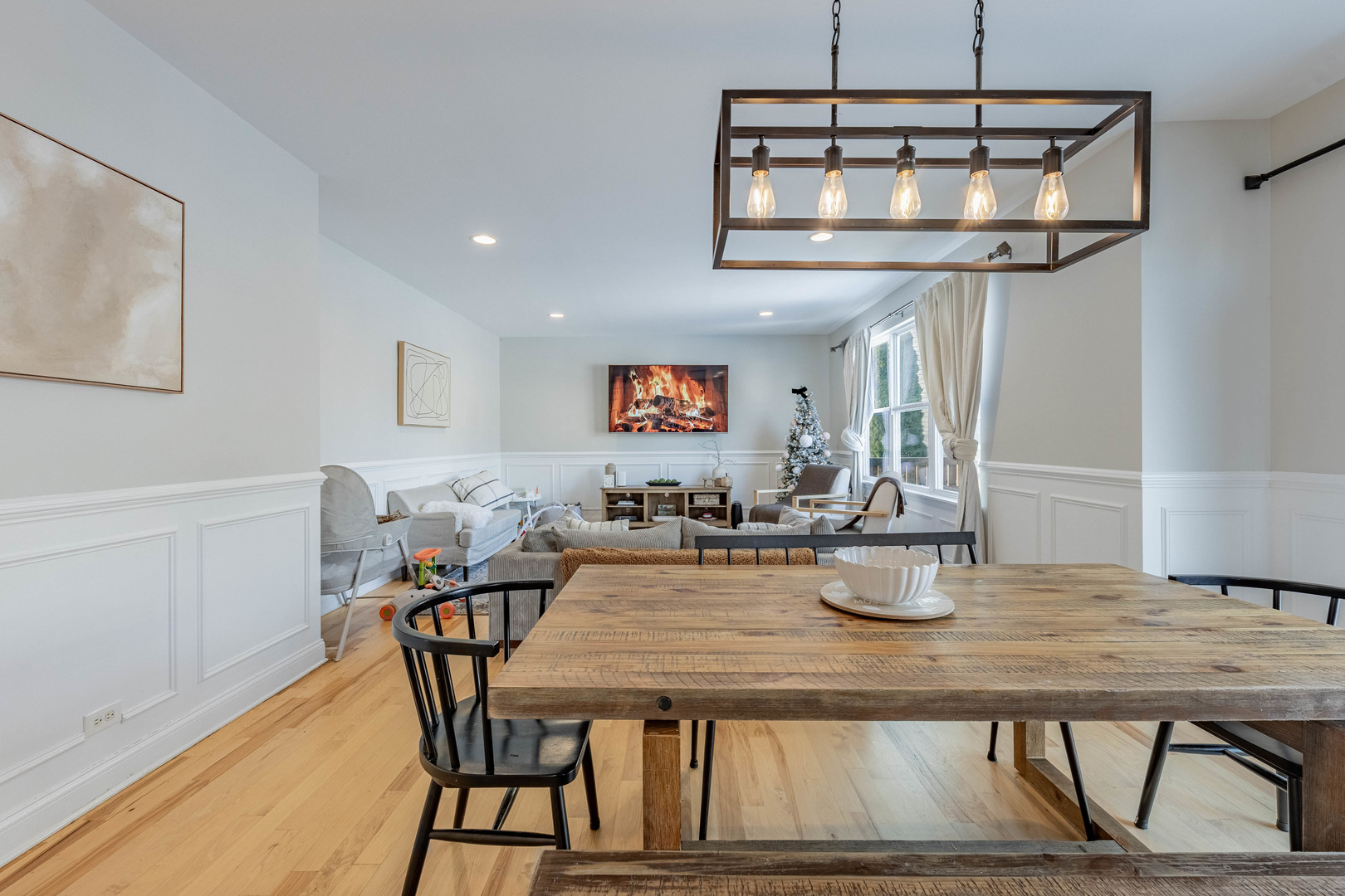 408 Fountain Avenue Elgin, IL 60124 - Photo 11 of 29