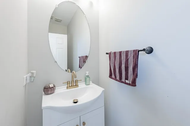 $555,000 | 408 Fountain Avenue, Elgin, IL 60124