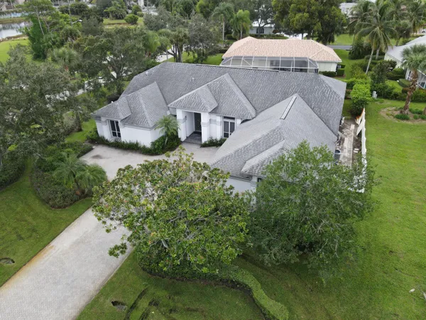 $749,900 | 1111 Southeast Westchester Drive, Port St. Lucie, FL 34952