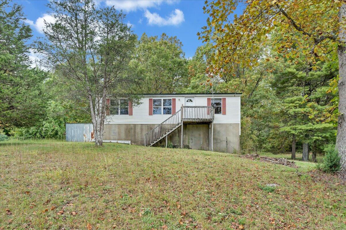 8877 Newport Road Catawba, VA 24070 - Photo 1 of 33 02-MIB07542