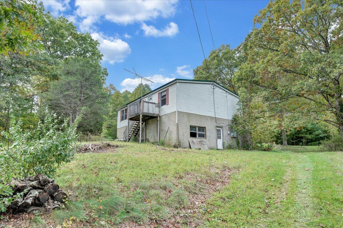 8877 Newport Road Catawba, VA 24070 - Photo 32 of 33 32-MIB07533