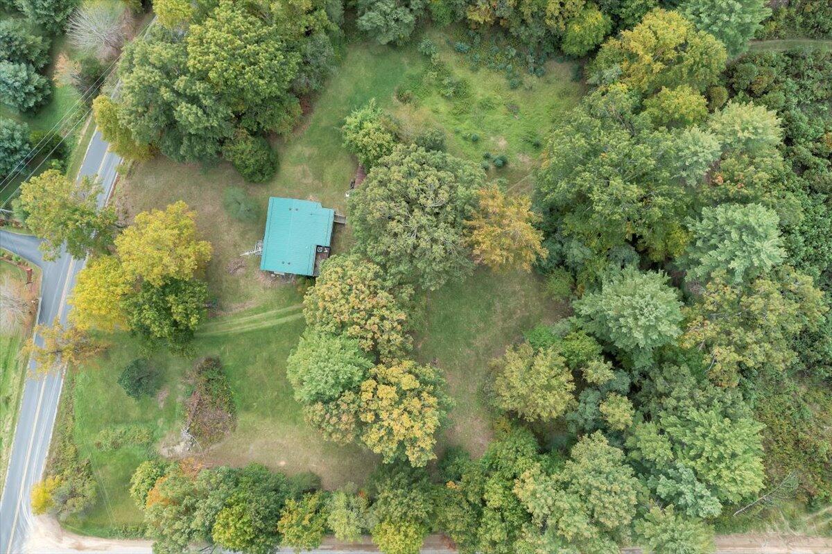 8877 Newport Road Catawba, VA 24070 - Photo 5 of 33 05-DJI_0003