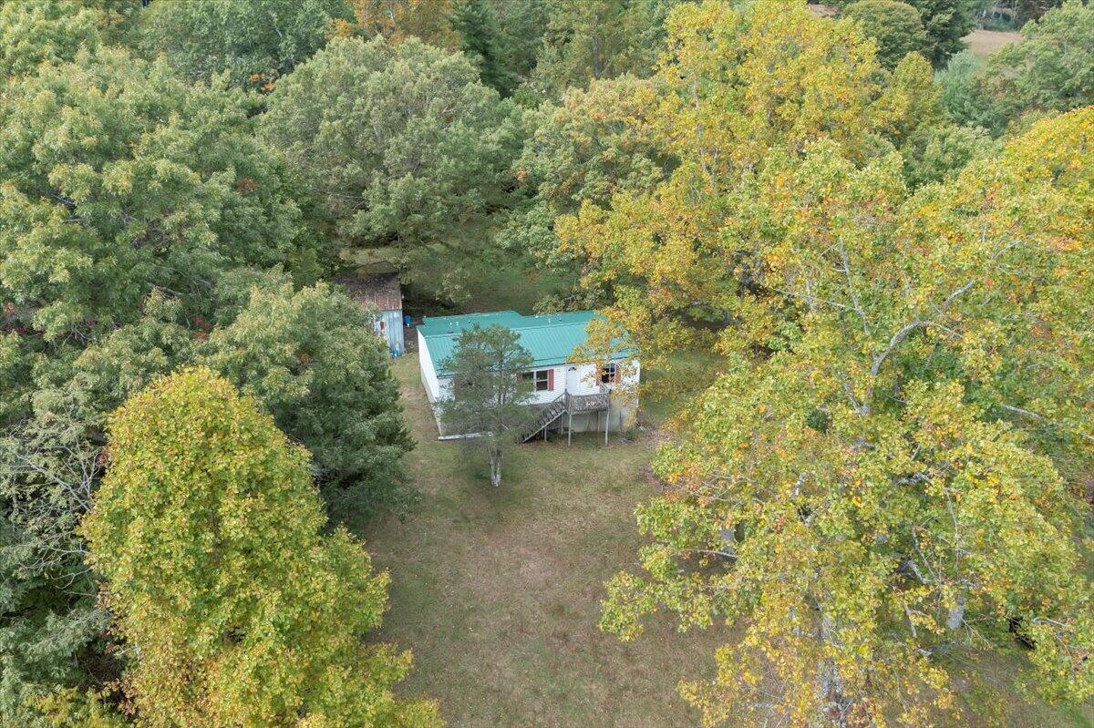 8877 Newport Road Catawba, VA 24070 - Photo 8 of 33 08-DJI_0006