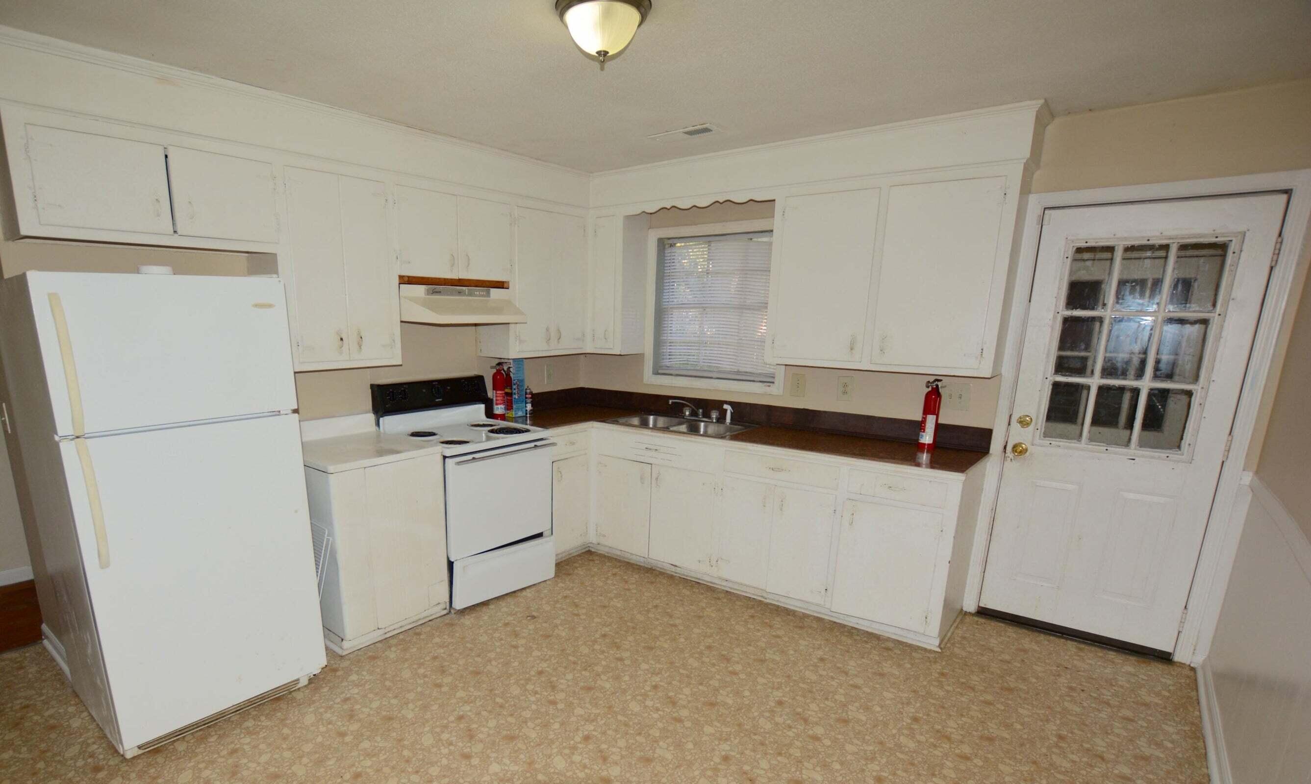 1032 Harbor View Road, Unit A Charleston, SC 29412 - Photo 3 of 9