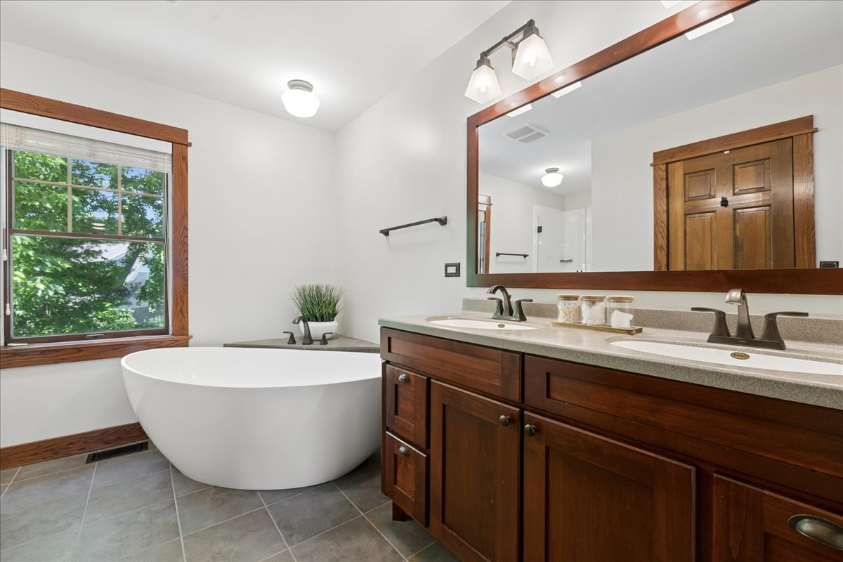190 Old Forge Road Elgin, IL 60123 - Photo 21 of 29