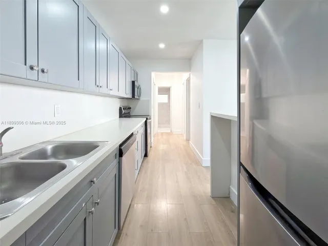 $2,200 | 544 Michigan Avenue, Unit 7, Miami Beach, FL 33139