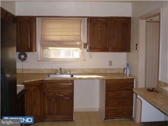126 Ridge Avenue Kennett Square, PA 19348 - Photo 2 of 9 Kitchen