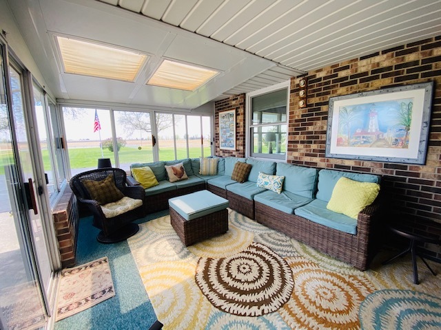 236 Rock Island Road Dixon, IL 61021 - Photo 12 of 40