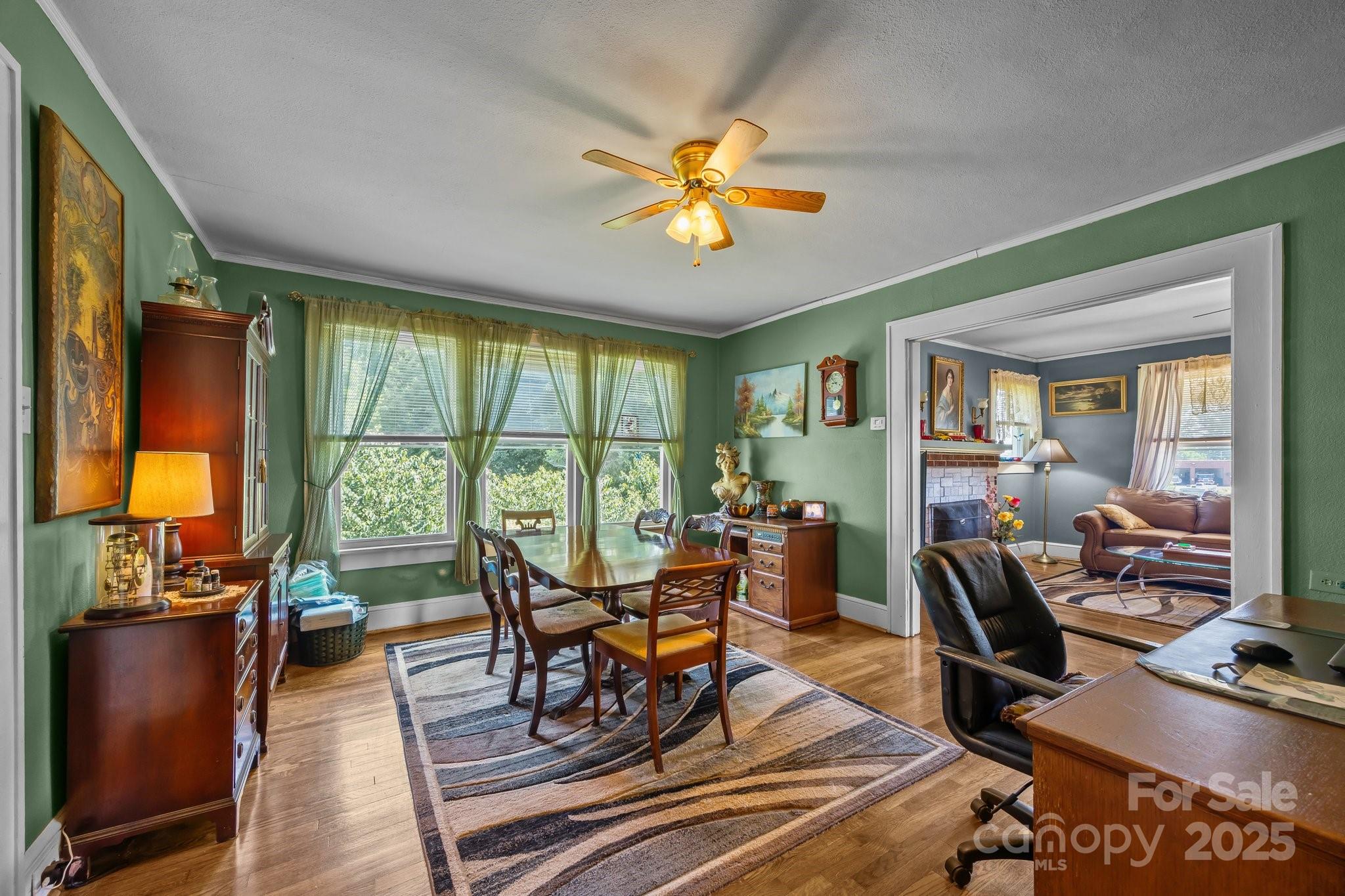 2401 Highway 181 Morganton, NC 28655 - Photo 6 of 17 a living room filled with furniture