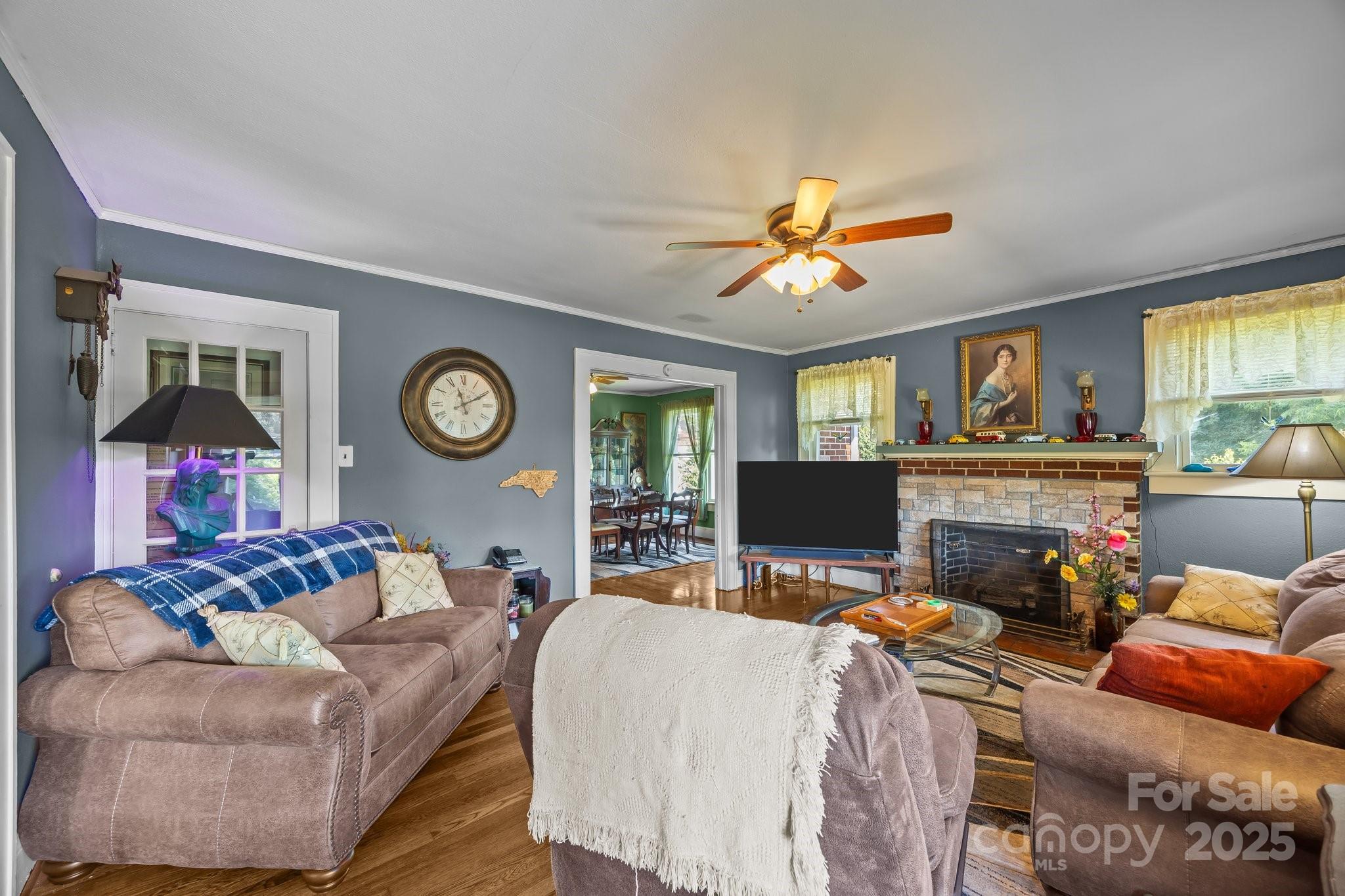2401 Highway 181 Morganton, NC 28655 - Photo 8 of 17 a living room with furniture kitchen view and a window