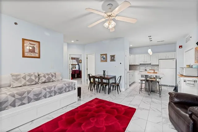 $119,500 | 17201 East 32nd Street South, Unit 6, Independence, MO 64055