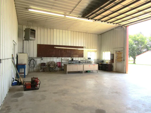 $325,000 | 742 200th Avenue Southwest, Appleton, MN 56208