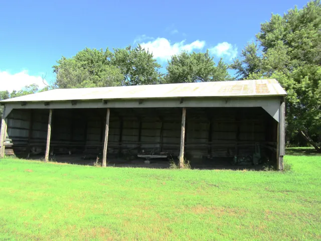 $325,000 | 742 200th Avenue Southwest, Appleton, MN 56208