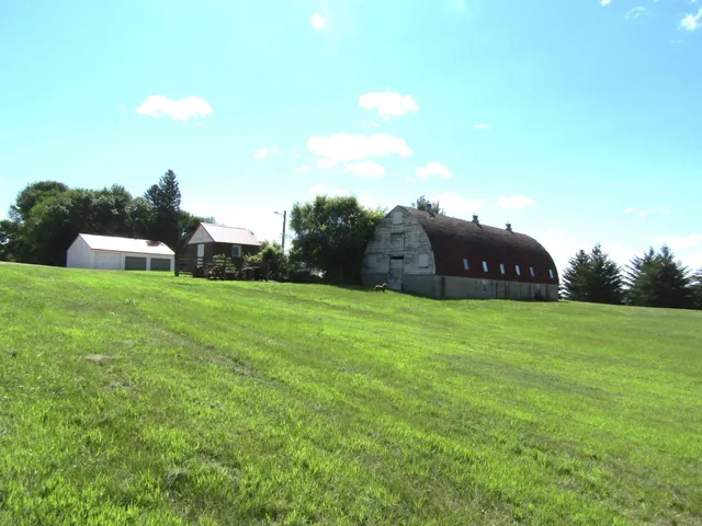 $325,000 | 742 200th Avenue Southwest, Appleton, MN 56208