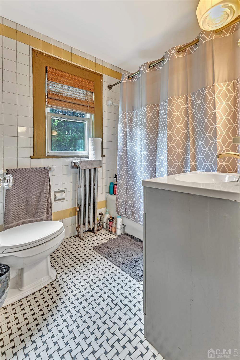 59 Barrows Avenue Rutherford, NJ 07070 - Photo 11 of 27
