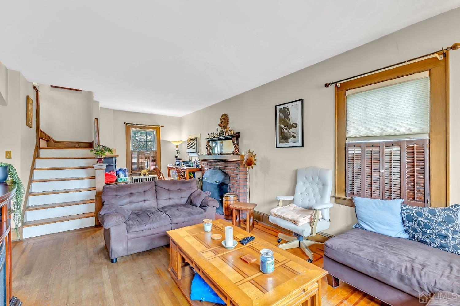 59 Barrows Avenue Rutherford, NJ 07070 - Photo 4 of 27