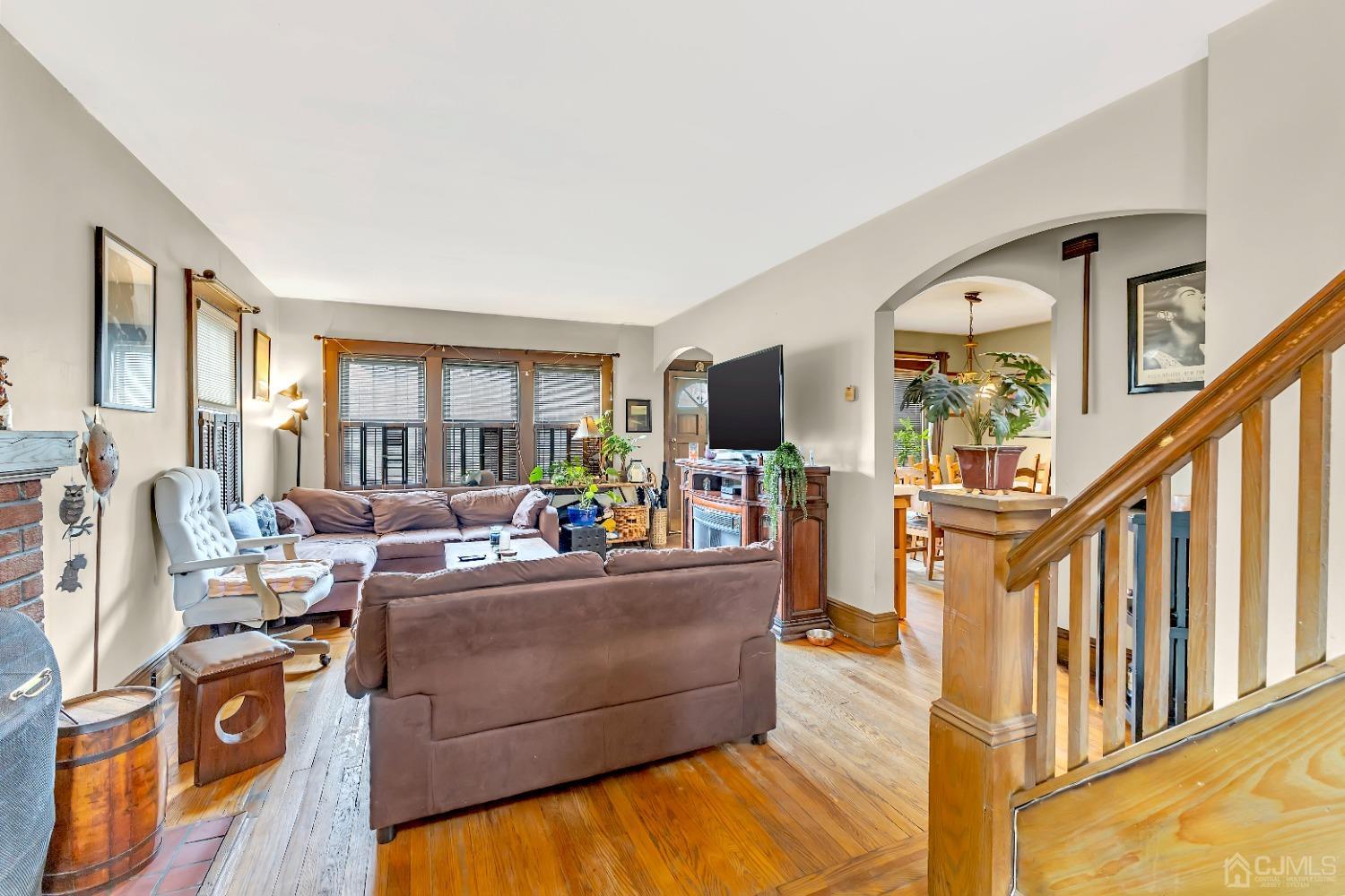 59 Barrows Avenue Rutherford, NJ 07070 - Photo 5 of 27